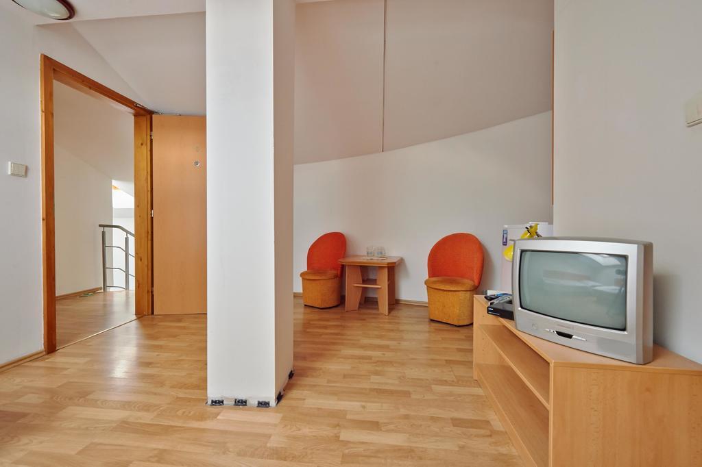 Penzion A Restauracia U Jelena Stara Lubovna Room photo